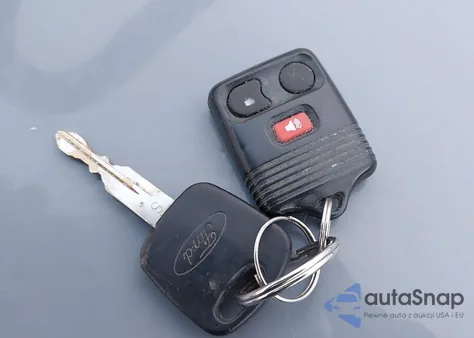 1999 Ford Explorer Eddie Bauer/Limited/Xlt z USA, uszkodzony, nr VIN 1FMZU34E8XZB03929